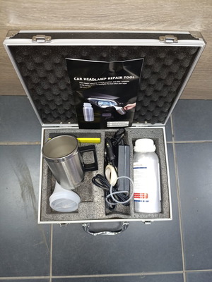 Headlight restoration kit new, 12V and 220V with carrying case and special liquid