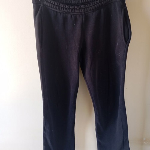 Men's sweatpants with pockets and drawstring, black