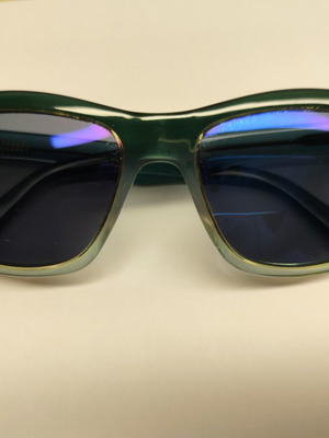 Oliver women's sunglasses green polarized like new