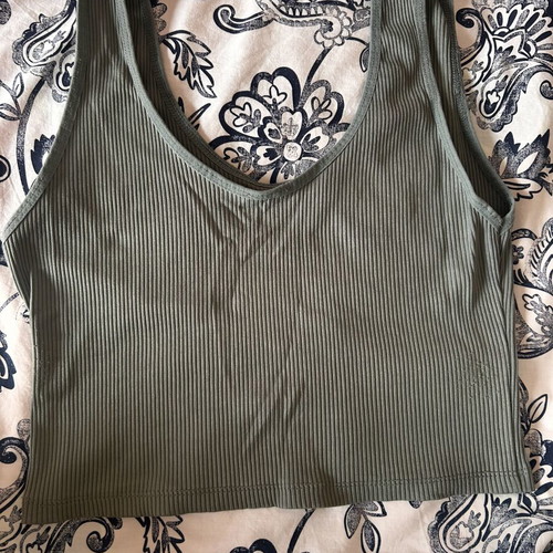 Rib Crop Top khaki size XL like new by Stradivarius