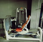 Leg press machine