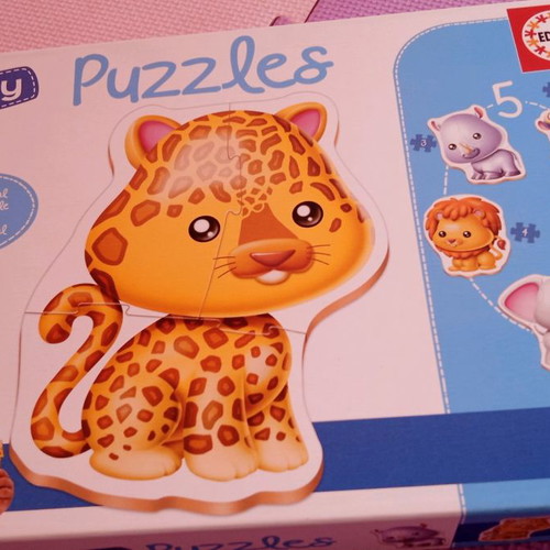 Puzzle used for small hands with thick pieces and cute animals 24+ months
