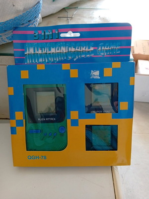 Electronic game 3 in 1 vintage new with interchangeable screens