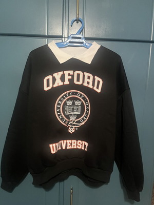 Basehit sweatshirt new, black and white, one size