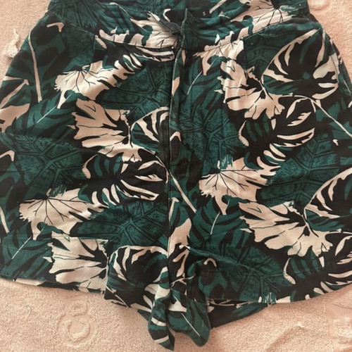 Tiffosi shorts like new, white and green, size S
