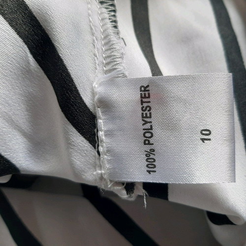 Women's blouse like new, long wrap shirt size M