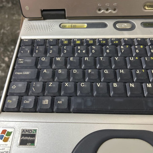 Packard Bell laptop MIT-WEA01 used for parts without charger