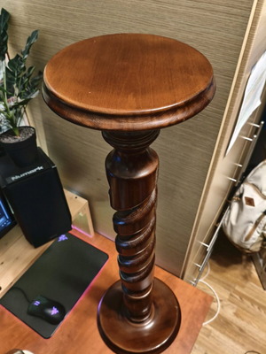 Vintage wood column like new, flower stand