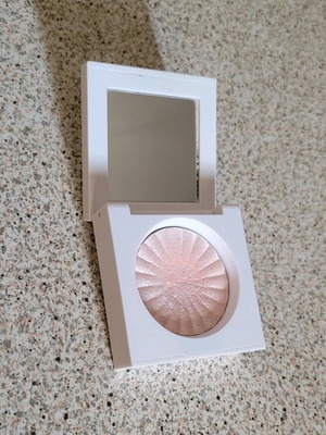 Ofra Pillow Talk Highlighter Mini like new (4G)
