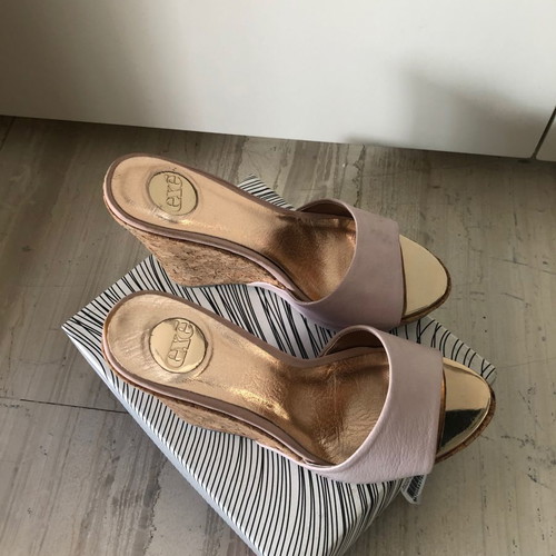 Exe leather platform shoes used, nude color