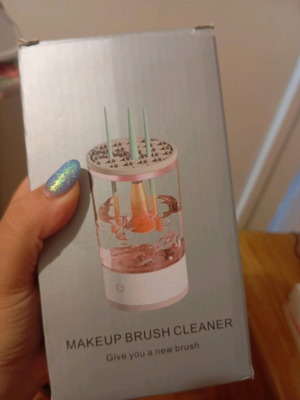 Makeup Brush Cleaner like new with box