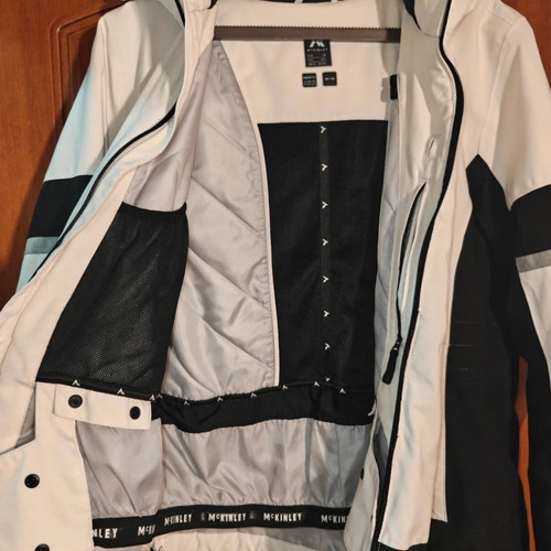 McKinley women's jacket like new, black and white, size L