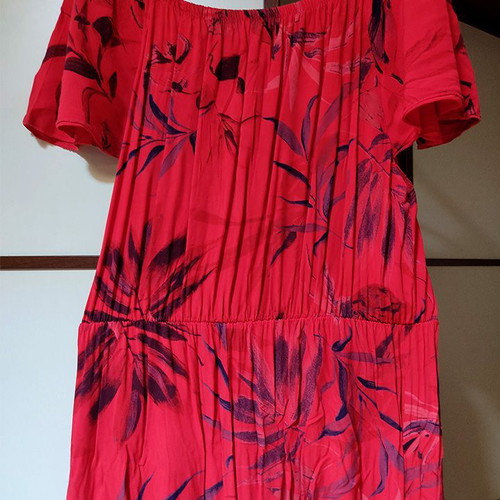 Dresses XL set of 3 like new, floral and lace details