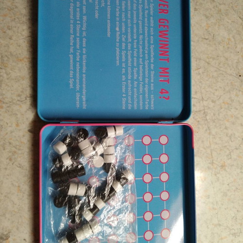 Travel board game in metal box II like new
