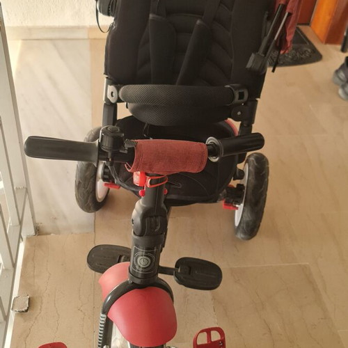 Lorelli Jaguar Air tricycle like new with parent handle