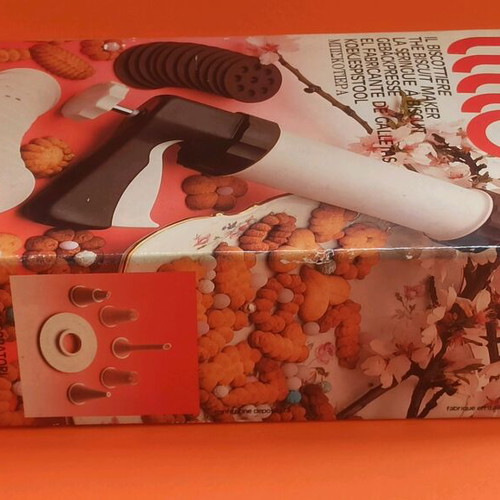 Italian biscuit maker used from the 1970s