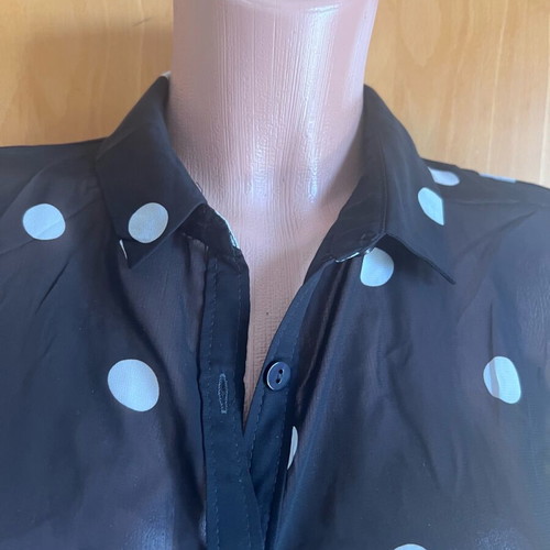 Black polka dot transparent shirt like new, very chic, size M/L