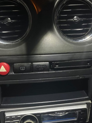 Pioneer DEHP6800MP car stereo used, functional with remote and connector