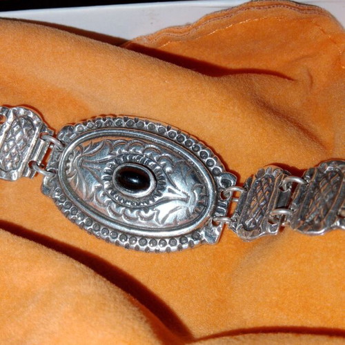 Silver bracelet 925 like new, 18 cm length, 18 grams