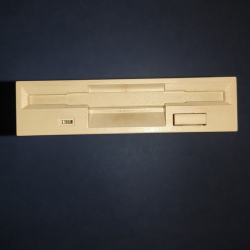 Mitsumi Electronics D359M3 Floppy Drive 3.5" 1.44MB like new