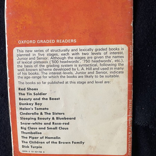 Oxford and Longman Readers English books used, pack of 2