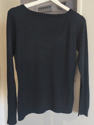 Black thin knit women's sweater with V-neck and long sleeves