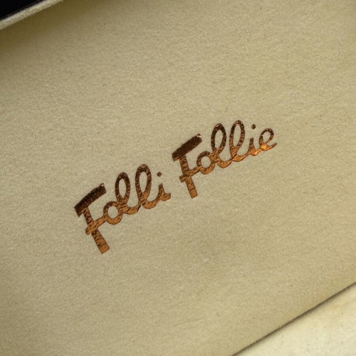 Folli Follie x Shiseido 140 Years Limited Edition Pendant like new