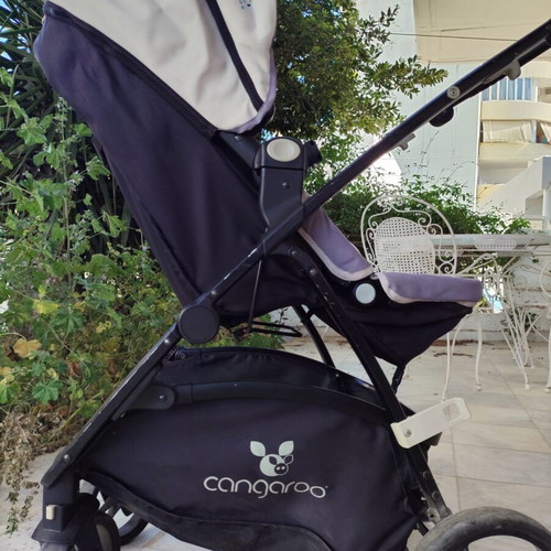 Kangaroo baby set like new with chair, relax and car seat