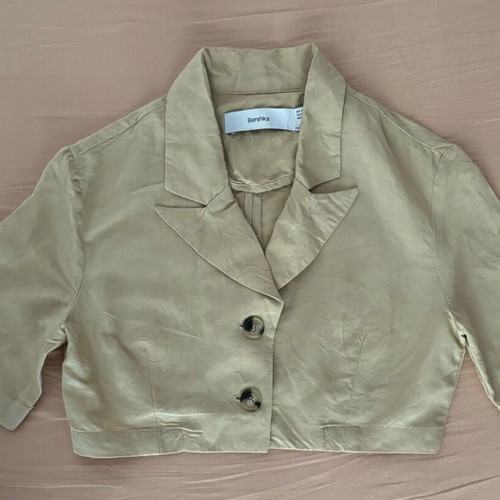 Bershka Cropped Shirt like new, size XS, beige