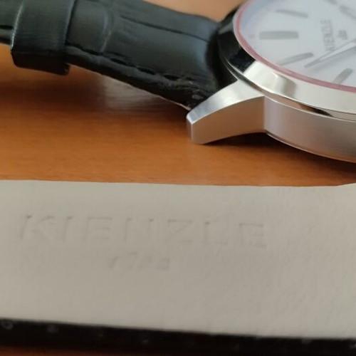 Kienzle 1822 men's wristwatch Bauhaus design with sapphire crystal