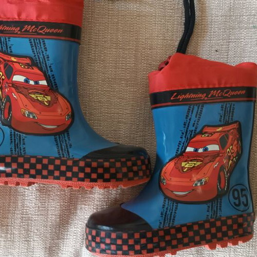 McQueen Rain Boots Size 22 Like New Kids