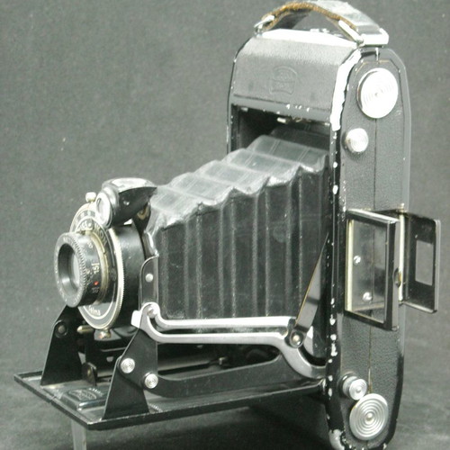 Antique camera ZEISS IKON Telma Nettar 515/2 used from 1933