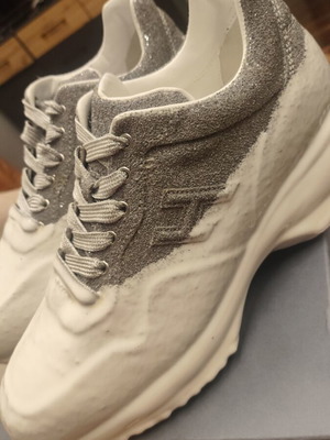 Hogan sneakers new, size 37, white and silver