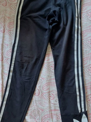 Adidas leggings for girl like new, black and white, size 158 cm