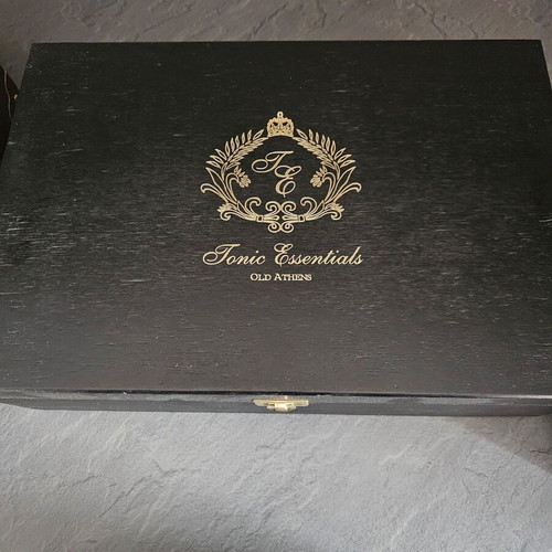 Collectible boxes like new, Aristokratikon case, wooden Tonic Essentials, leather Dimple
