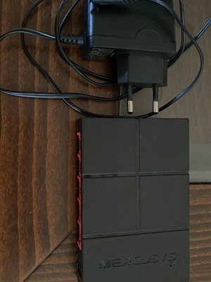 Mercusys 1000 Mbps switch like new