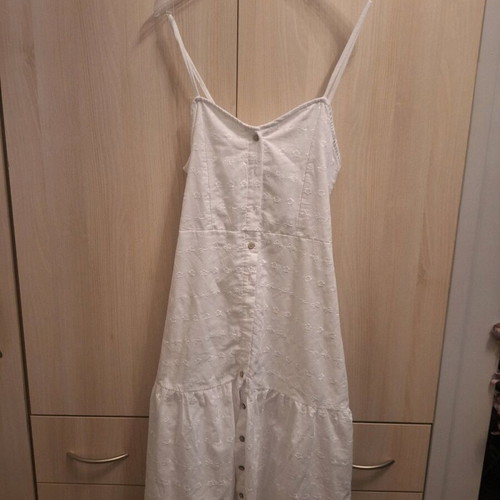 White off-shoulder dress like new
