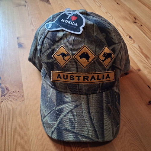 Australia baseball hat authentic souvenir new, size 53, green