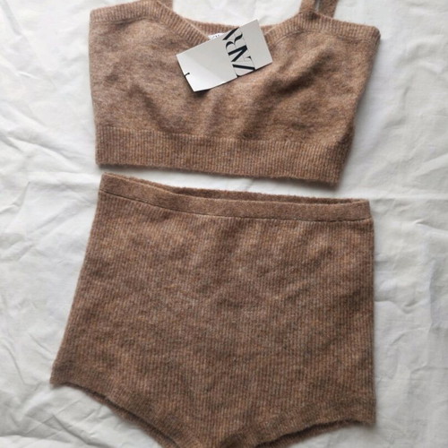 Zara knitted set with shorts new, size L, beige