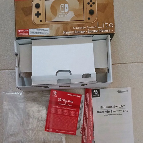 Nintendo Switch Lite Zelda box like new