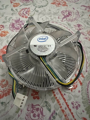 Intel Thermal Solution 2011-3 135 watt like new