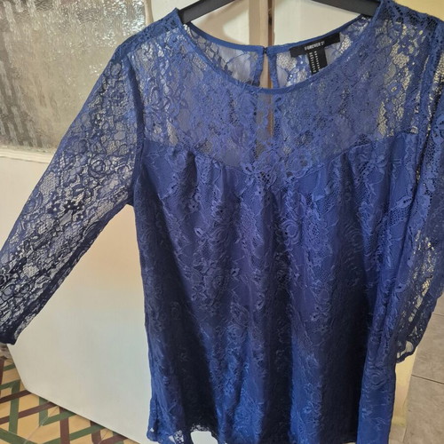 Forever 21 blouse size M like new, blue