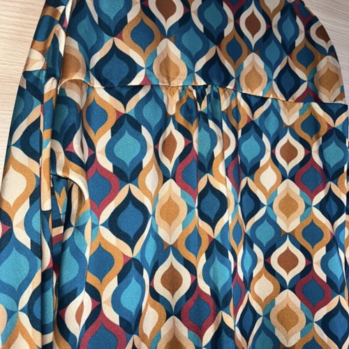 Oversized multicolor shirt with ruffled sleeves
