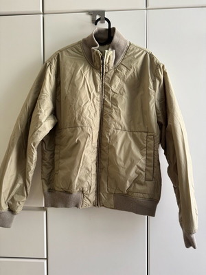 Lightweight men's jacket Small used with minor damage
