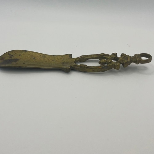 Brass shoe tongue used