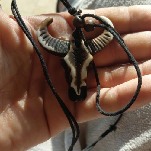 Buffalo Skull Pendant new with ethnic tribal design