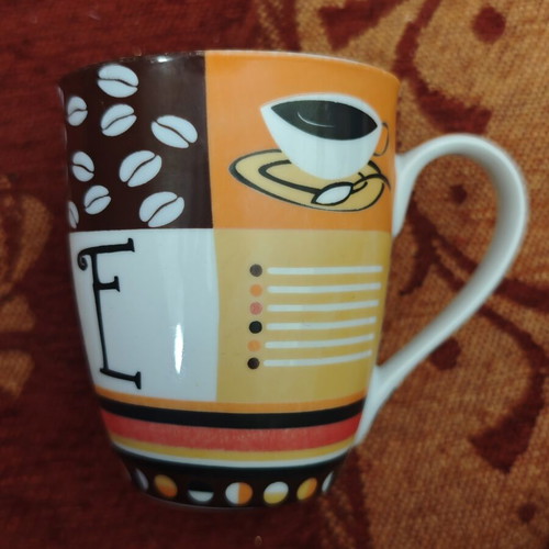 Porcelain mug used