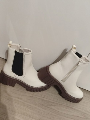 Alta Moda ankle boots new, beige and brown, size 39, low heel