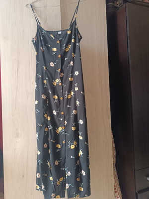 H&M floral maxi dress with buttons and slits, size M, like new