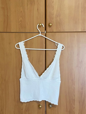 White knitted top new, size large